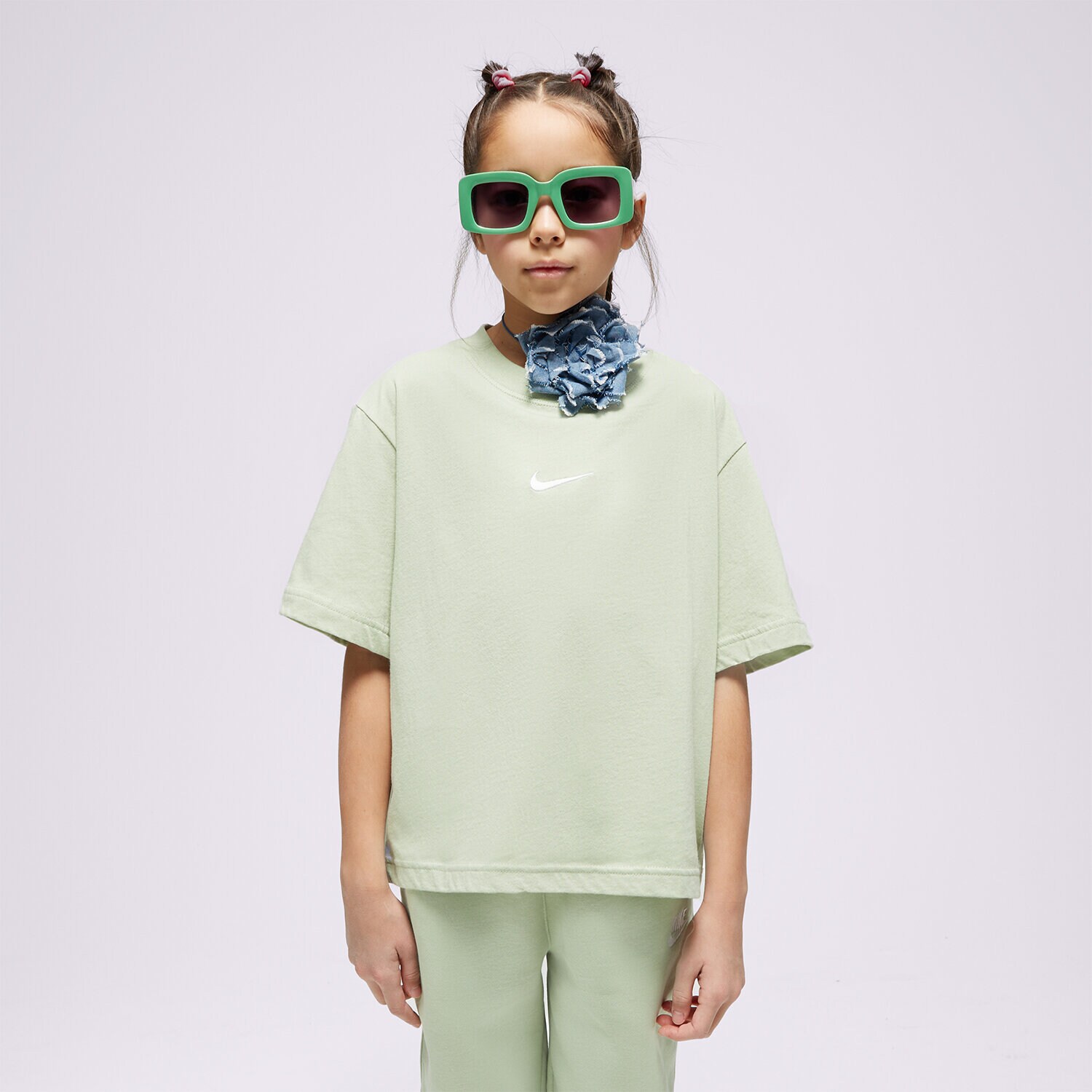 Otroška majica s kratkimi rokavi NIKE T SHIRT NIKE SPORTSWEAR GIRL DH5750-343 zelena