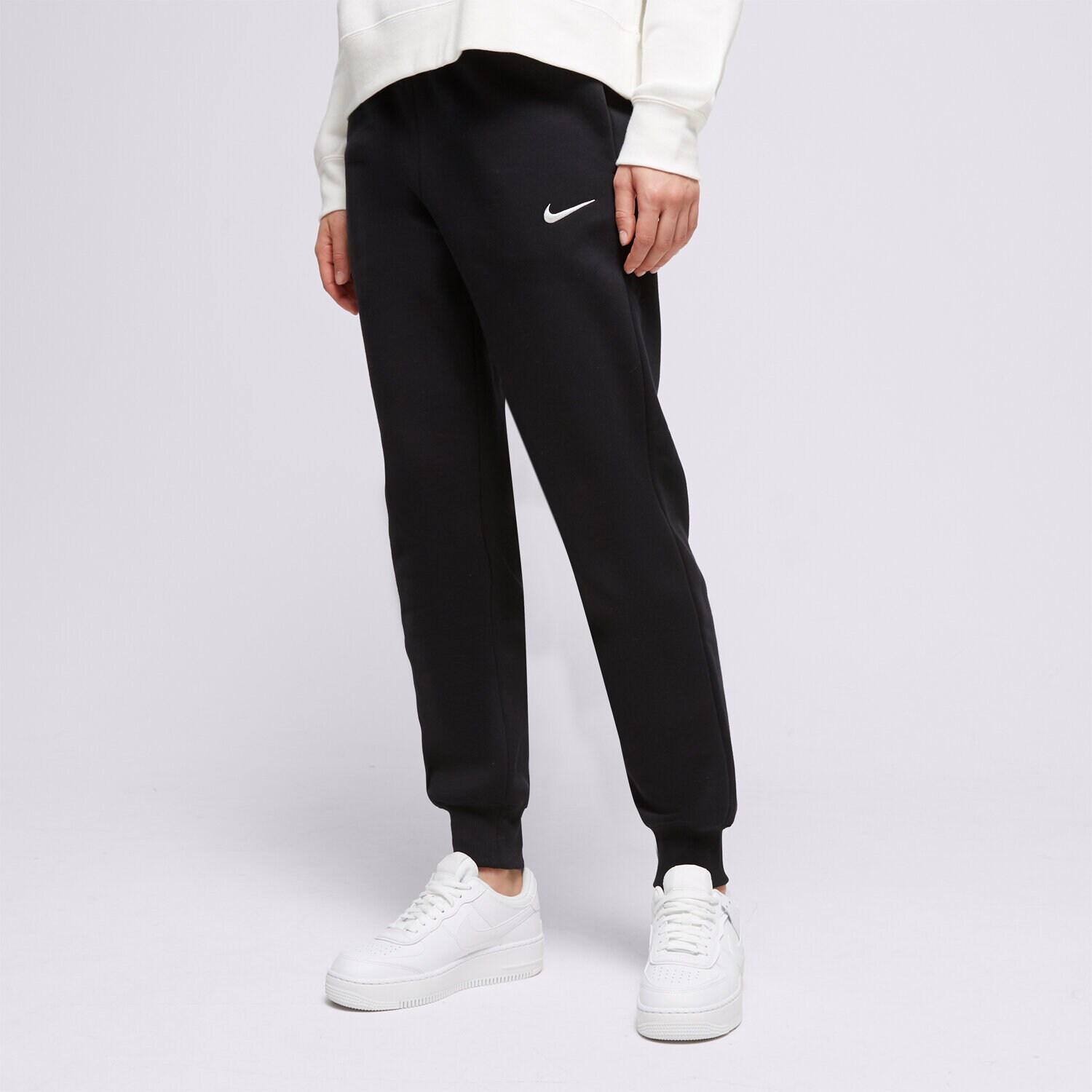 Ženske hlače NIKE HLAČE W NSW PHNX FLC MR PANT STD FZ7626-010 črna