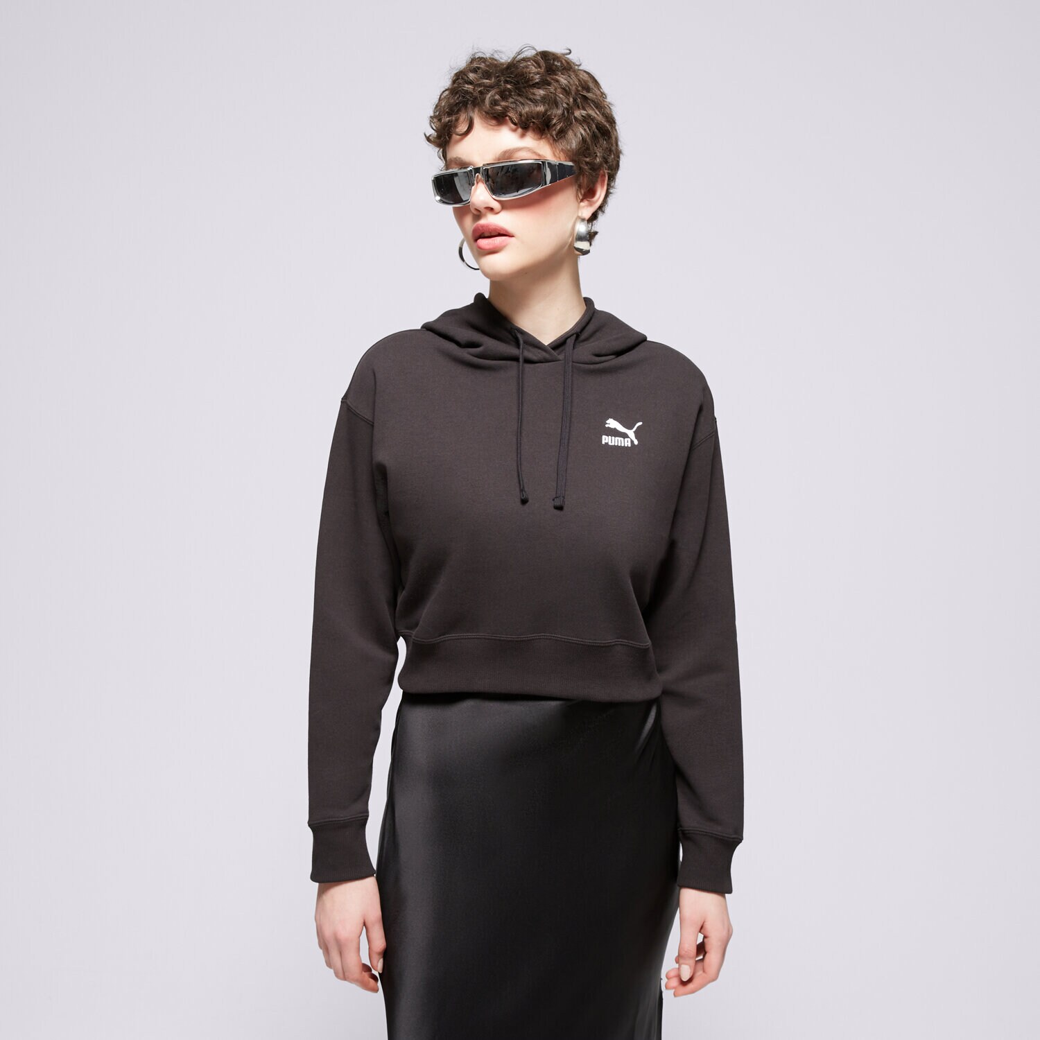 Ženski pulover PUMA JOPICA S KAPUCO BETTER CLASSICS CROPPED 62422901 črna