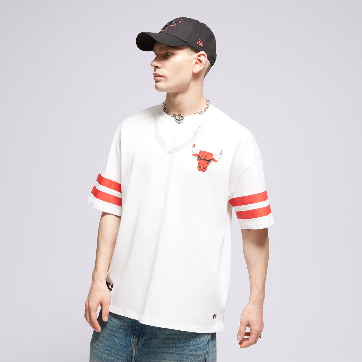 Moška majica s kratkimi rokavi NEW ERA T-SHIRT NBA ARCH GRPHC OS BULLS CHICAGO BULLS 60435444 bela