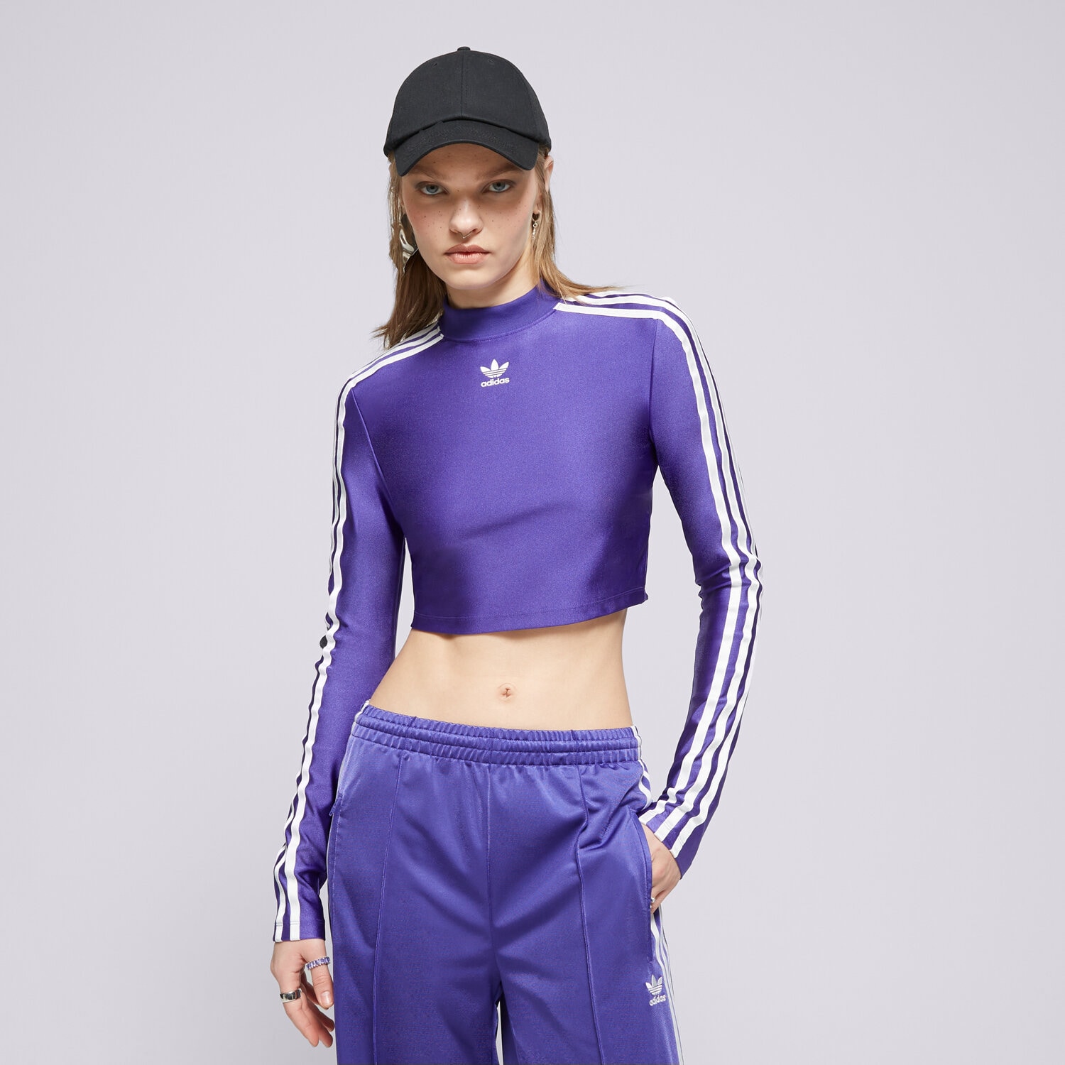 Ženska majica s kratkimi rokavi ADIDAS T-SHIRT 3 S CROPPED LS IR8133 vijolična