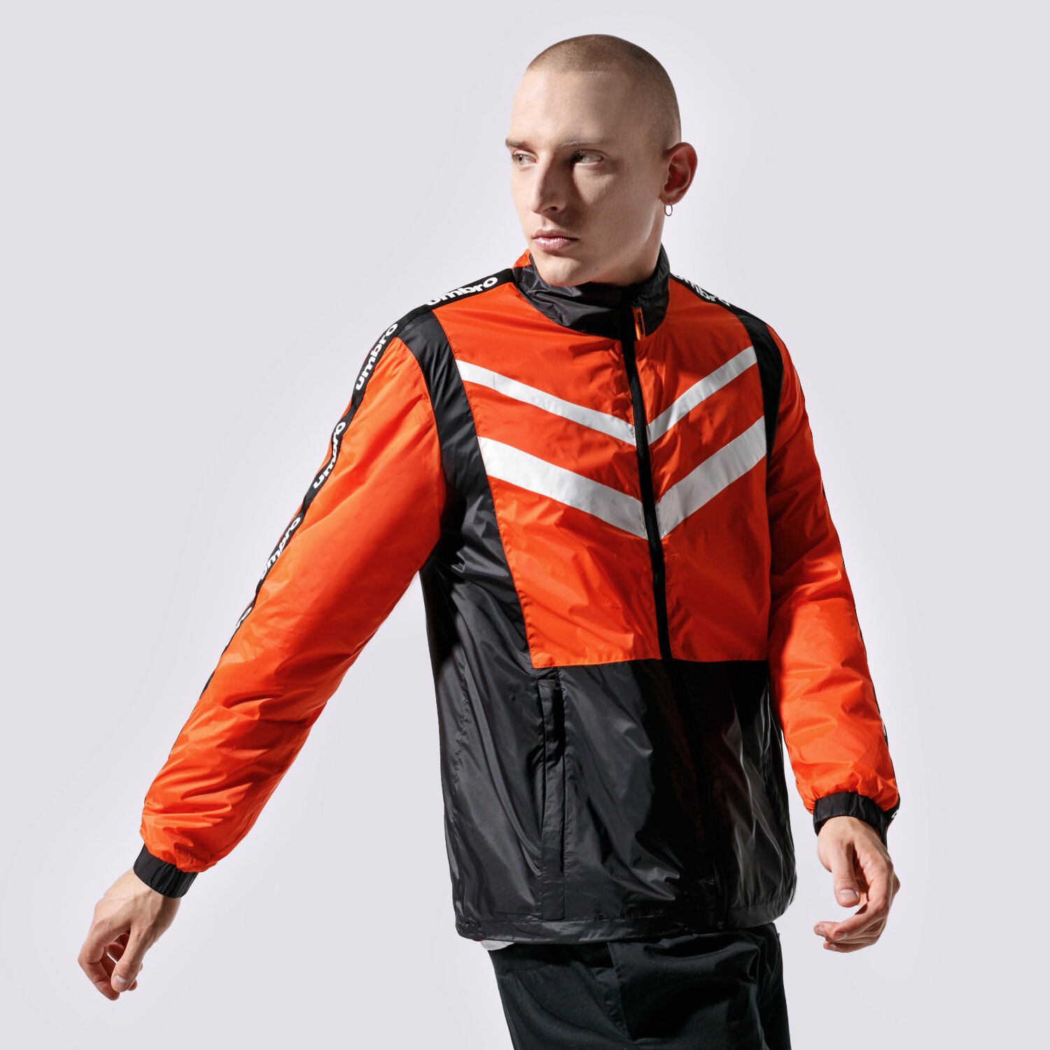 Moška zimska jakna UMBRO JAKNA CLASSIC JKT UL39KUM80001 oranžna