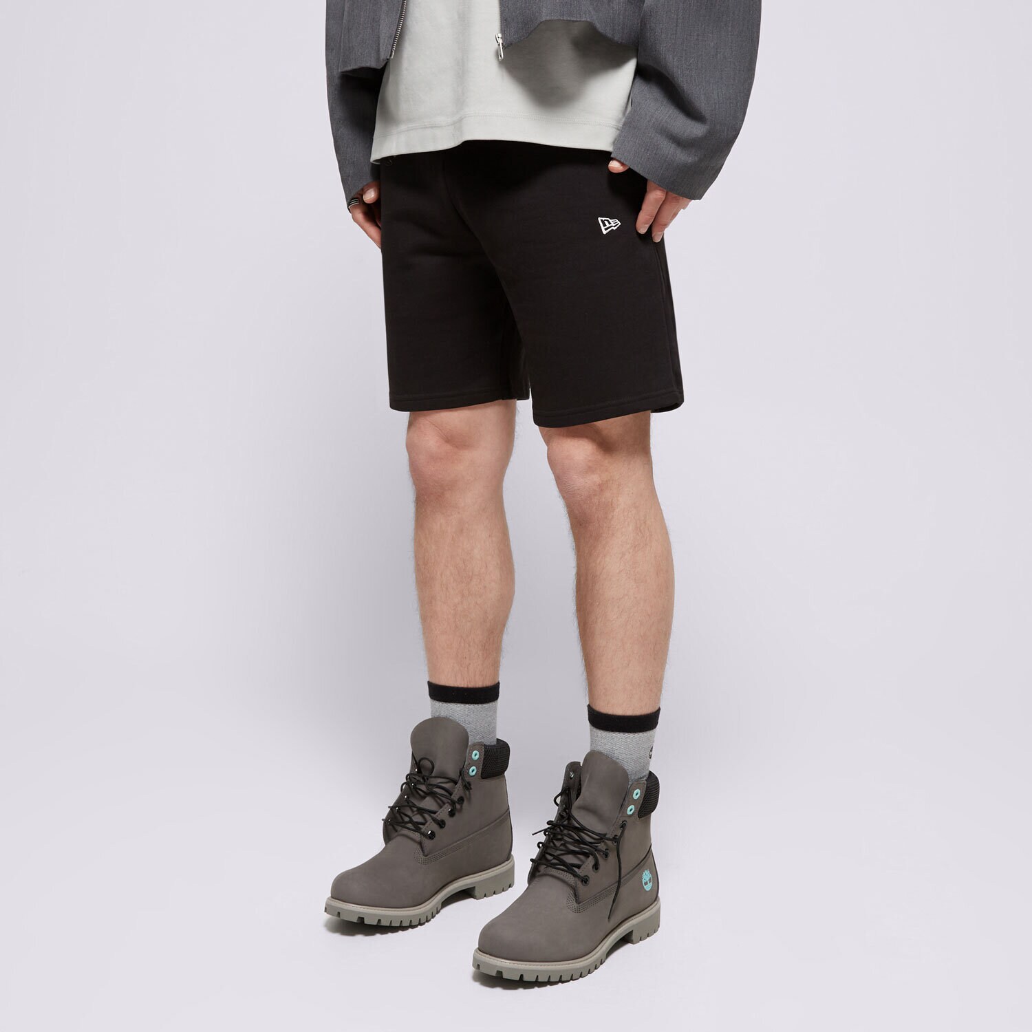 Moški kratke hlače NEW ERA KRATKE HLAČE ESSENTIAL SHORT 12836800SMU črna