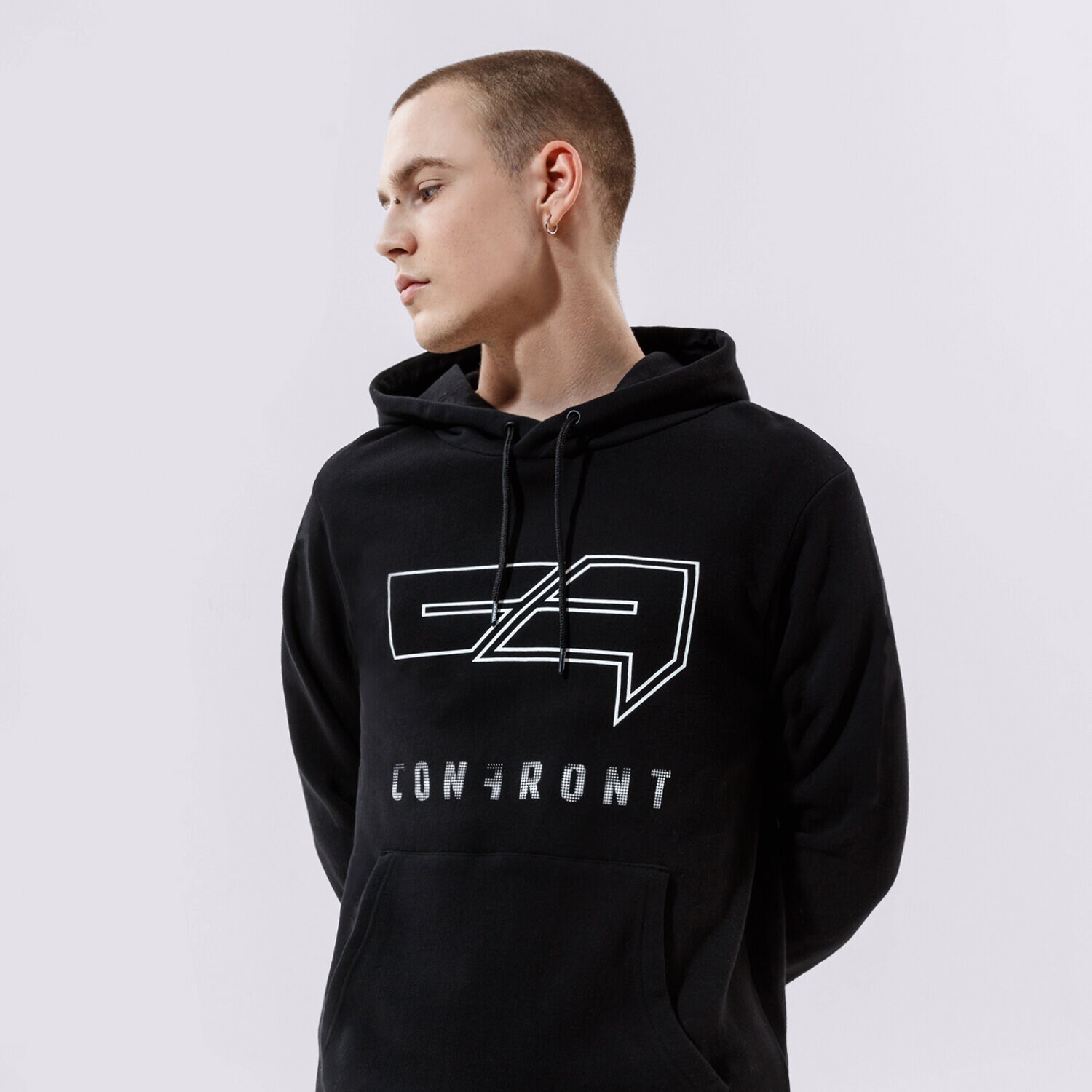 Moški pulover CONFRONT JOPICA S KAPUCO LOGO HOODY BLACK  CF121BLM24001 črna