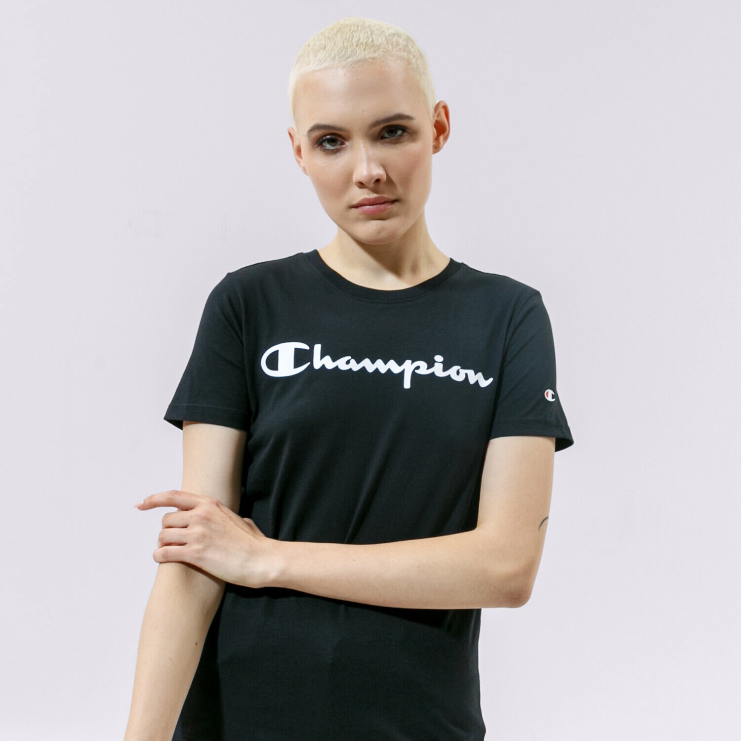 Ženska majica s kratkimi rokavi CHAMPION T-SHIRT CREWNECK T-SHIRT 114780KK001 črna