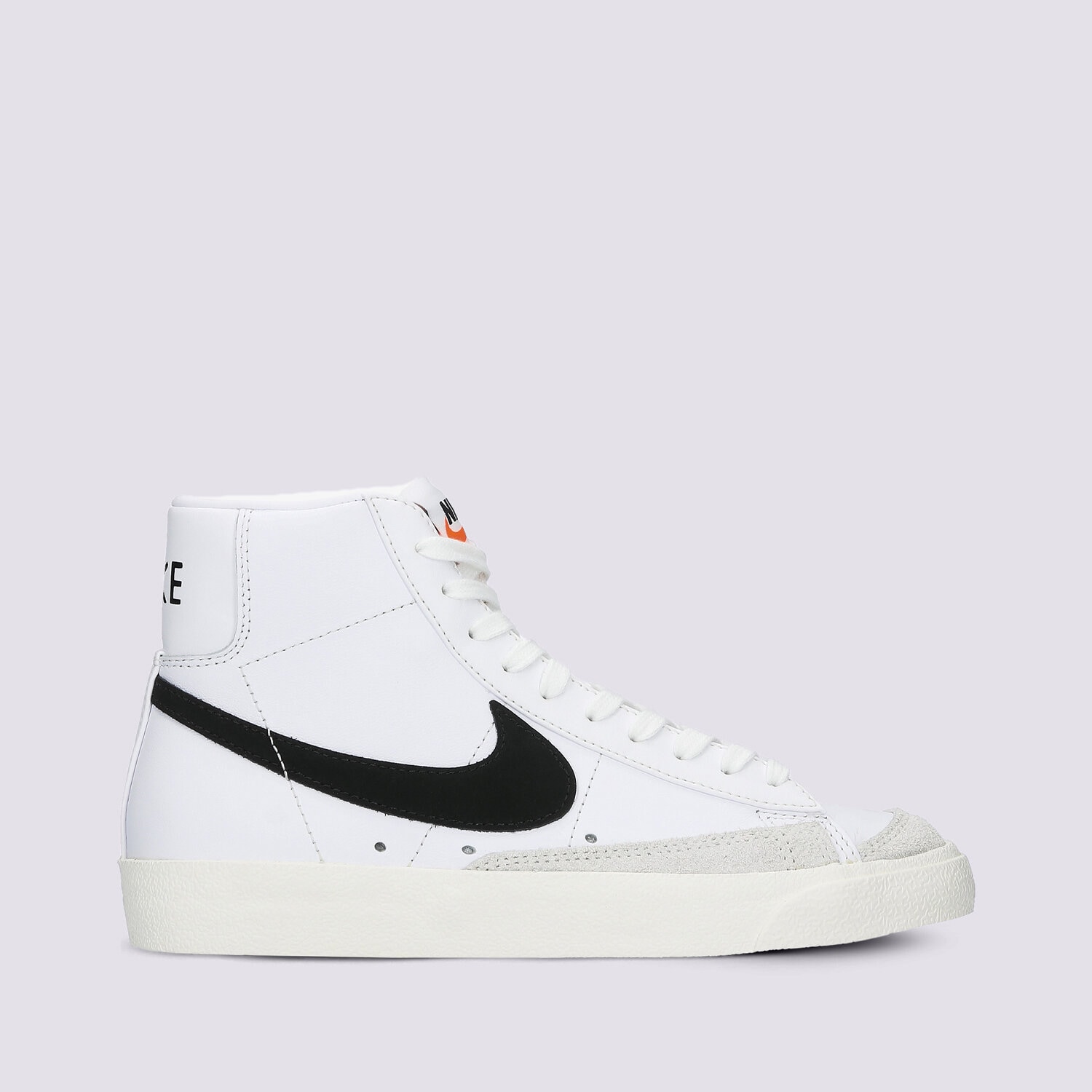 Ženske superge NIKE BLAZER MID '77  CZ1055-100 bela
