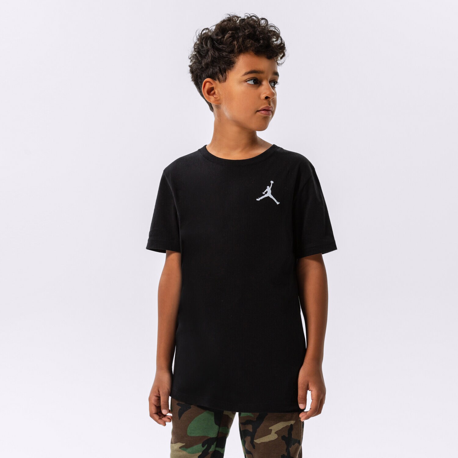 Otroška majica s kratkimi rokavi JORDAN T-SHIRT JUMPMAN AIR EMB BOY 95A873-023 črna