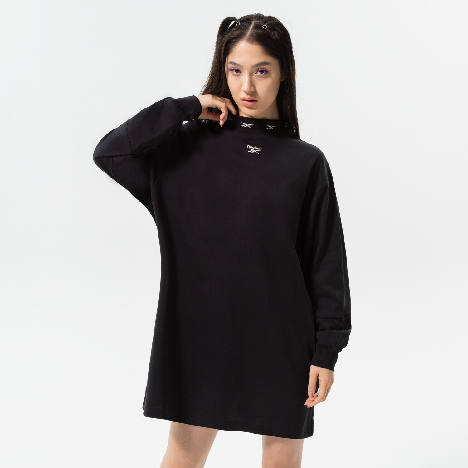 Ženska obleka REEBOK OBLEKA CL AE TEE TRENIRKAS HG1181 črna