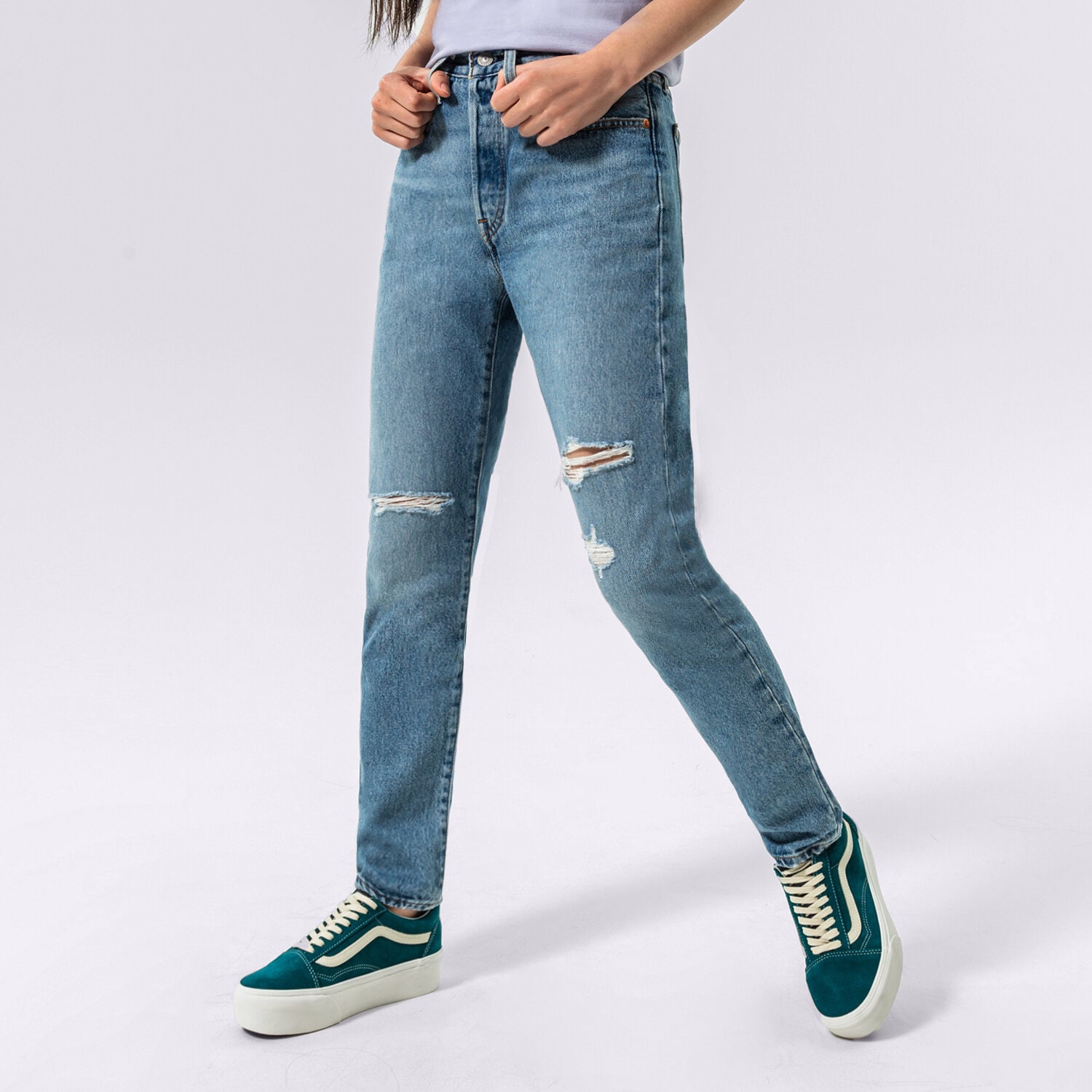 Ženske hlače LEVI'S HLAČE 501 SKINNY 29502-0230 modra