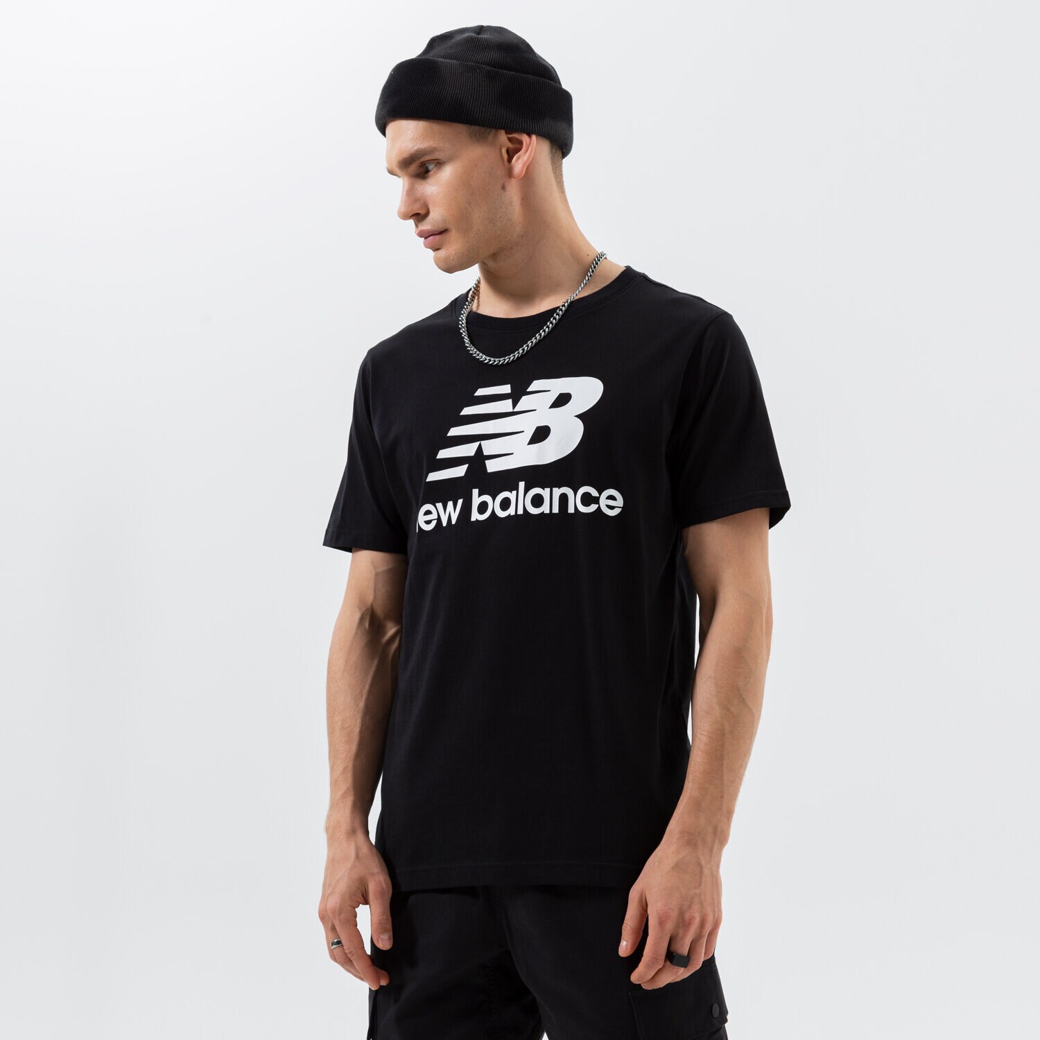 Moška majica s kratkimi rokavi NEW BALANCE T-SHIRT ESSENTIALS STACKED LOGO TEE MT01575BK črna
