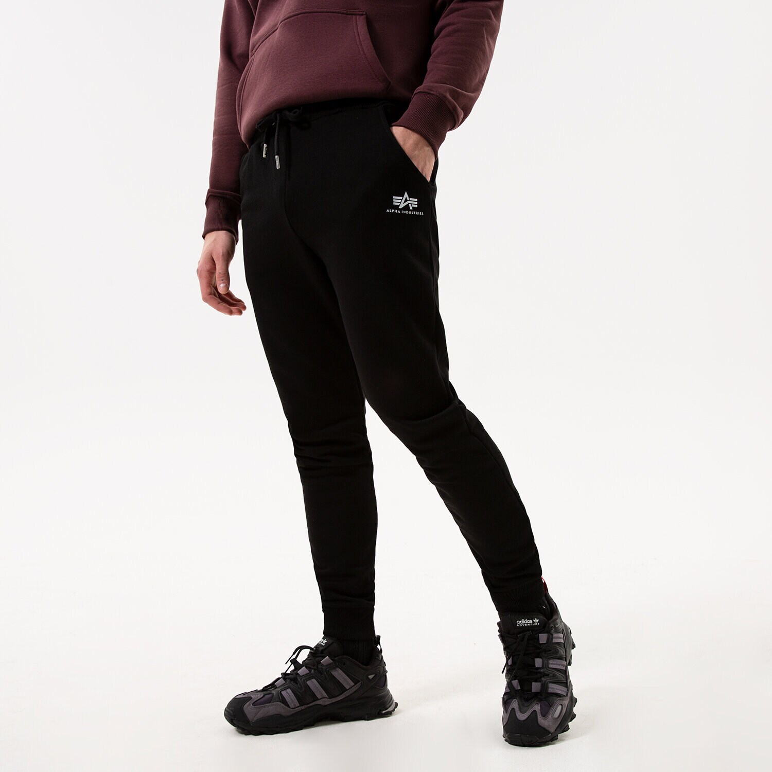 Moški hlače ALPHA INDUSTRIES HLAČE BASIC JOGGER SL 116370-03 črna