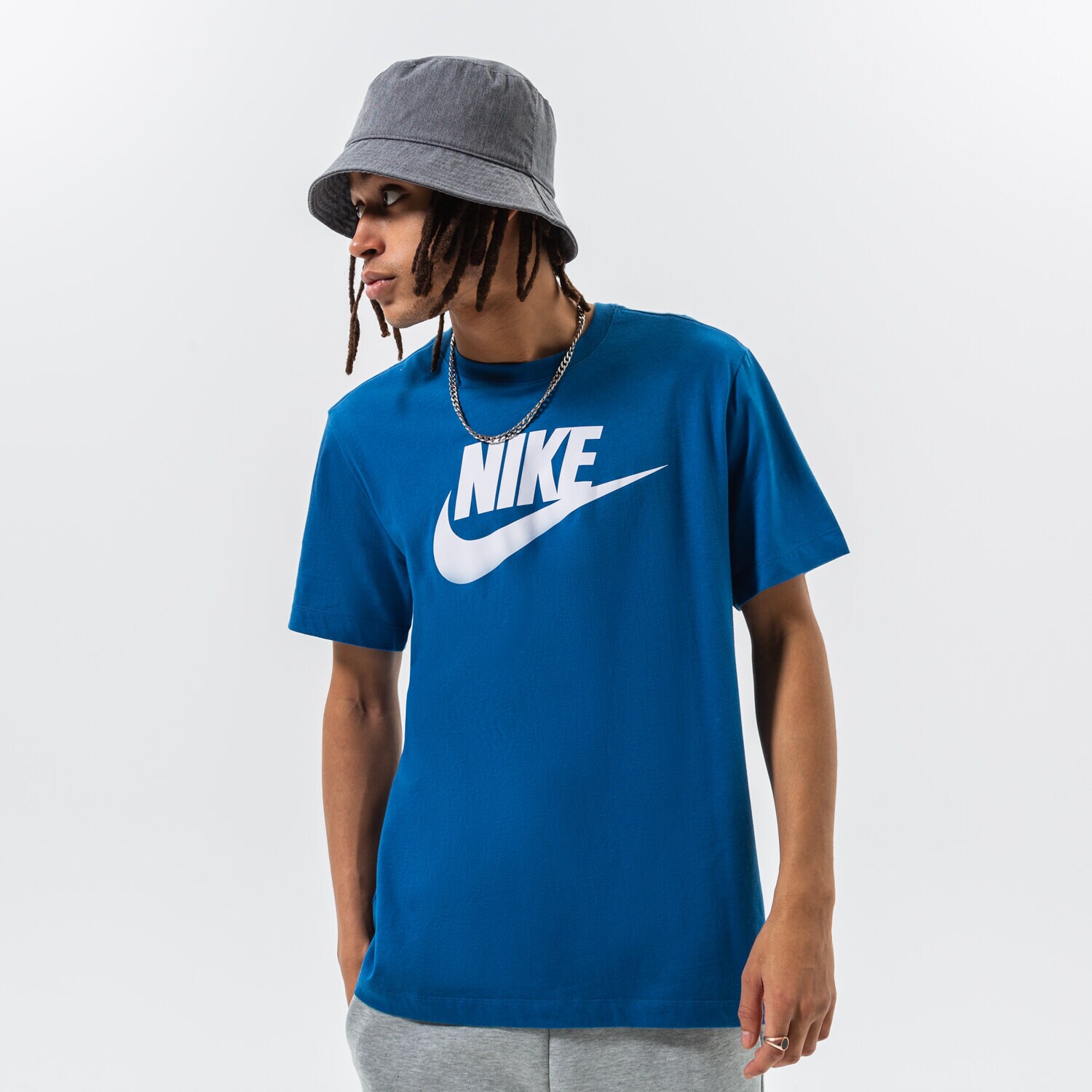 Moška majica s kratkimi rokavi NIKE T-SHIRT NIKE SPORTSWEAR AR5004-408 modra