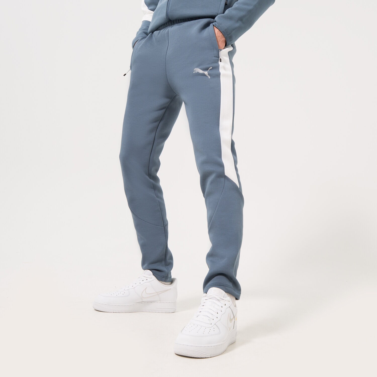 Moški hlače PUMA HLAČE PUMA EVOSTRIPE PANTS 849917-18 modra