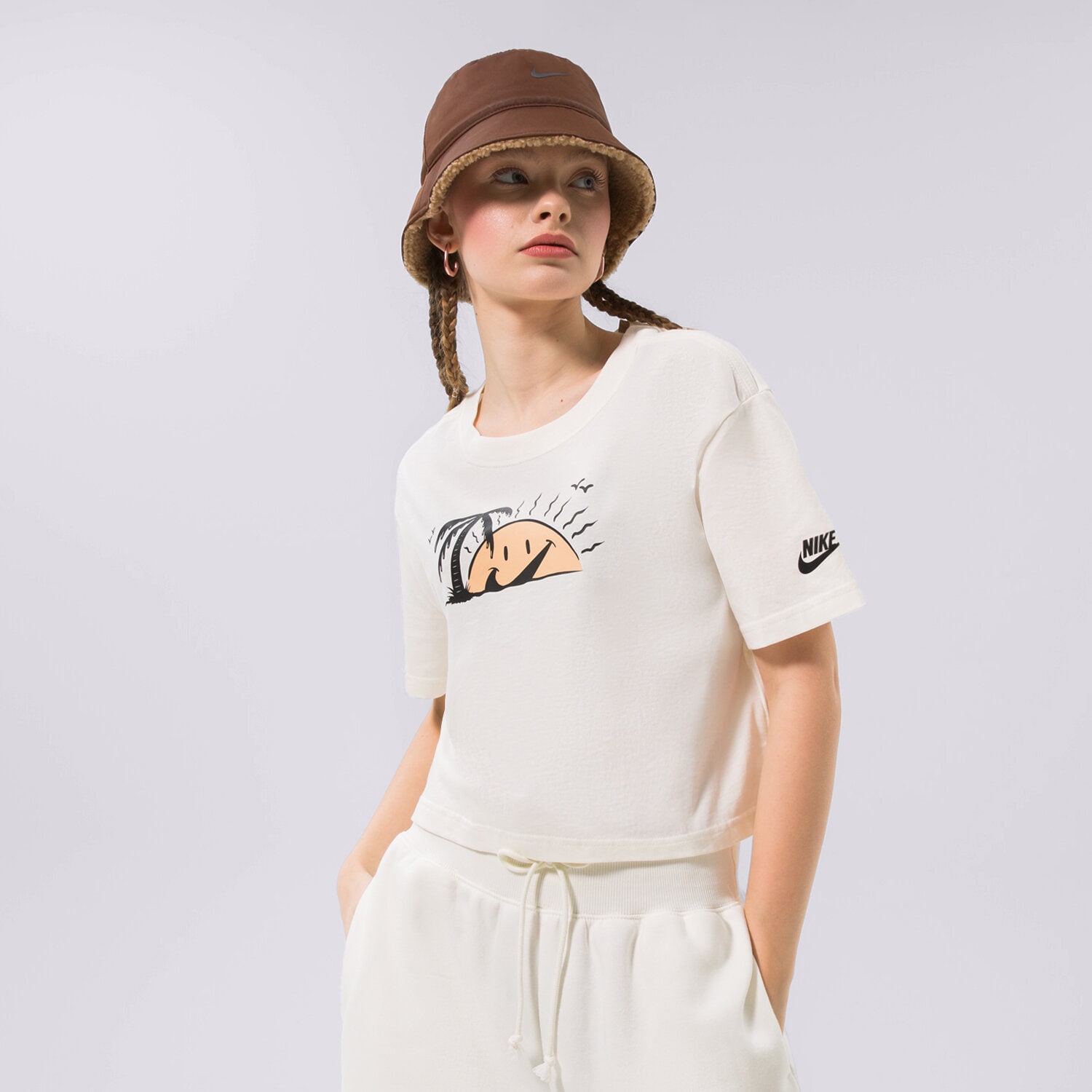 Ženska majica s kratkimi rokavi NIKE  T-SHIRT SPORTSWEAR CROP DQ3309-133 bela