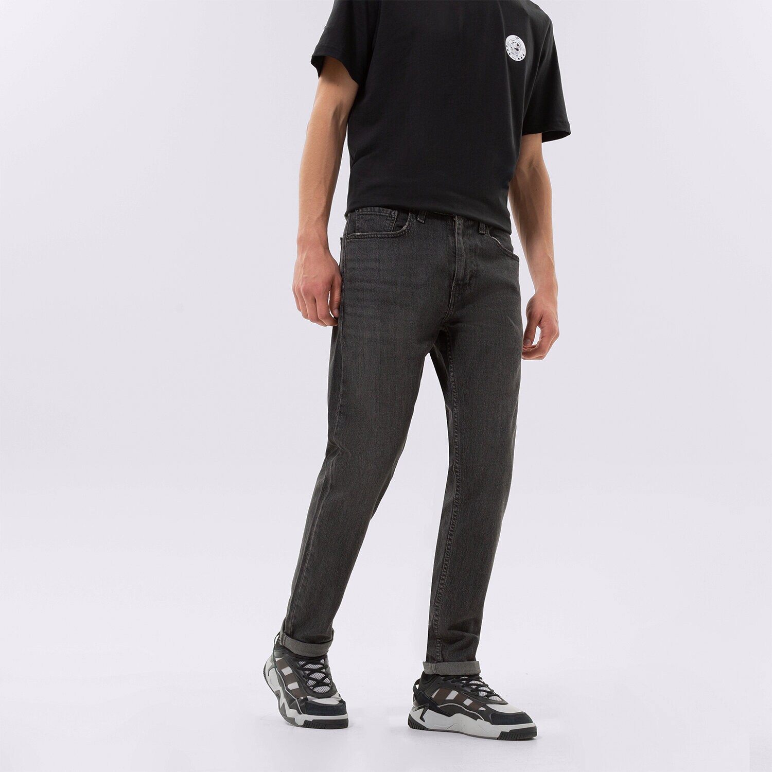 Moški hlače LEVI'S HLAČE 502 TAPER HI BALL 57783-0105 črna