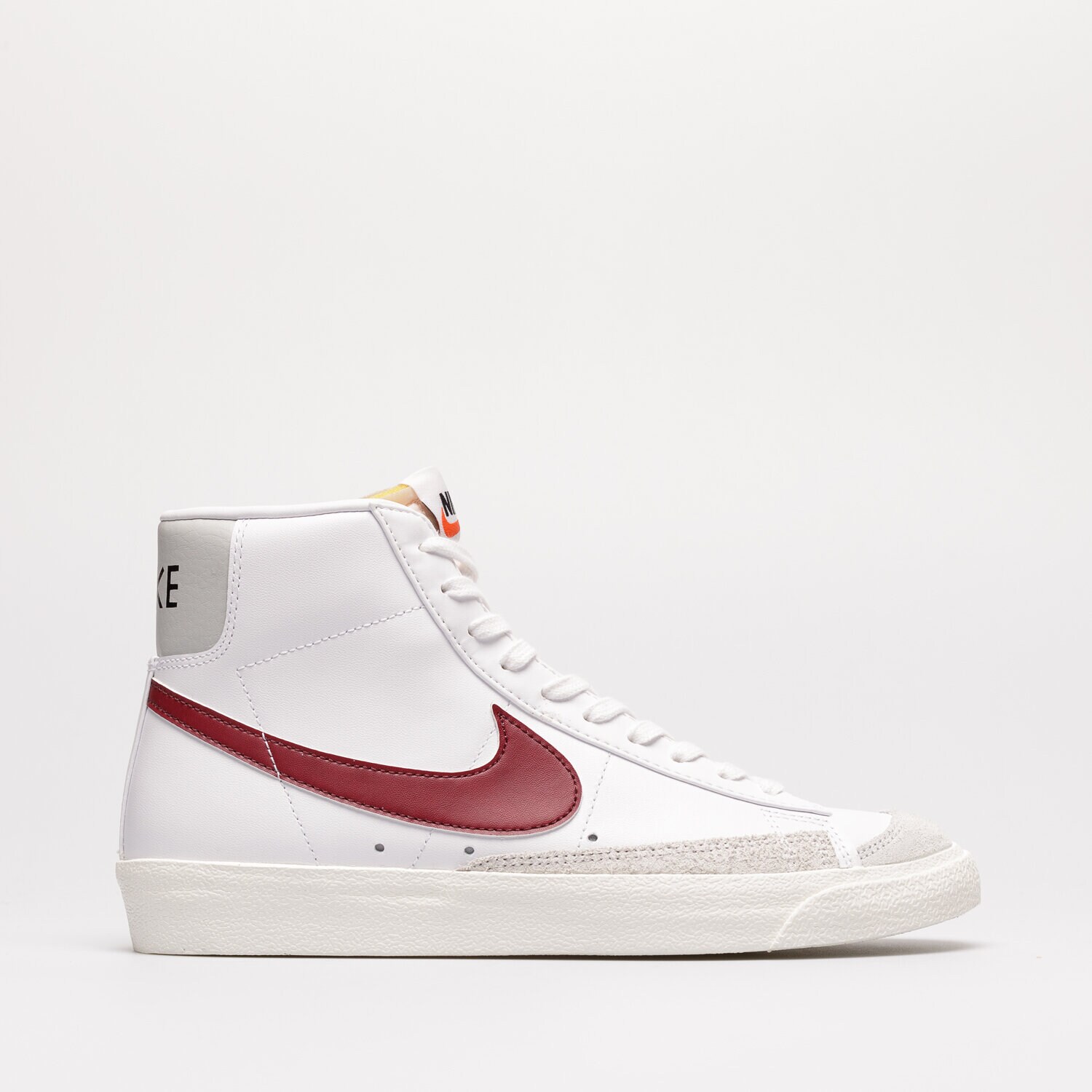 Moški superge NIKE BLAZER MID '77 VINTAGE BQ6806-120 bela