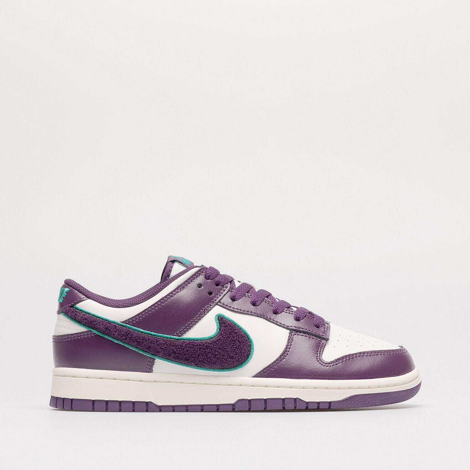 Moški superge NIKE DUNK LOW RETRO DQ7683-100 vijolična
