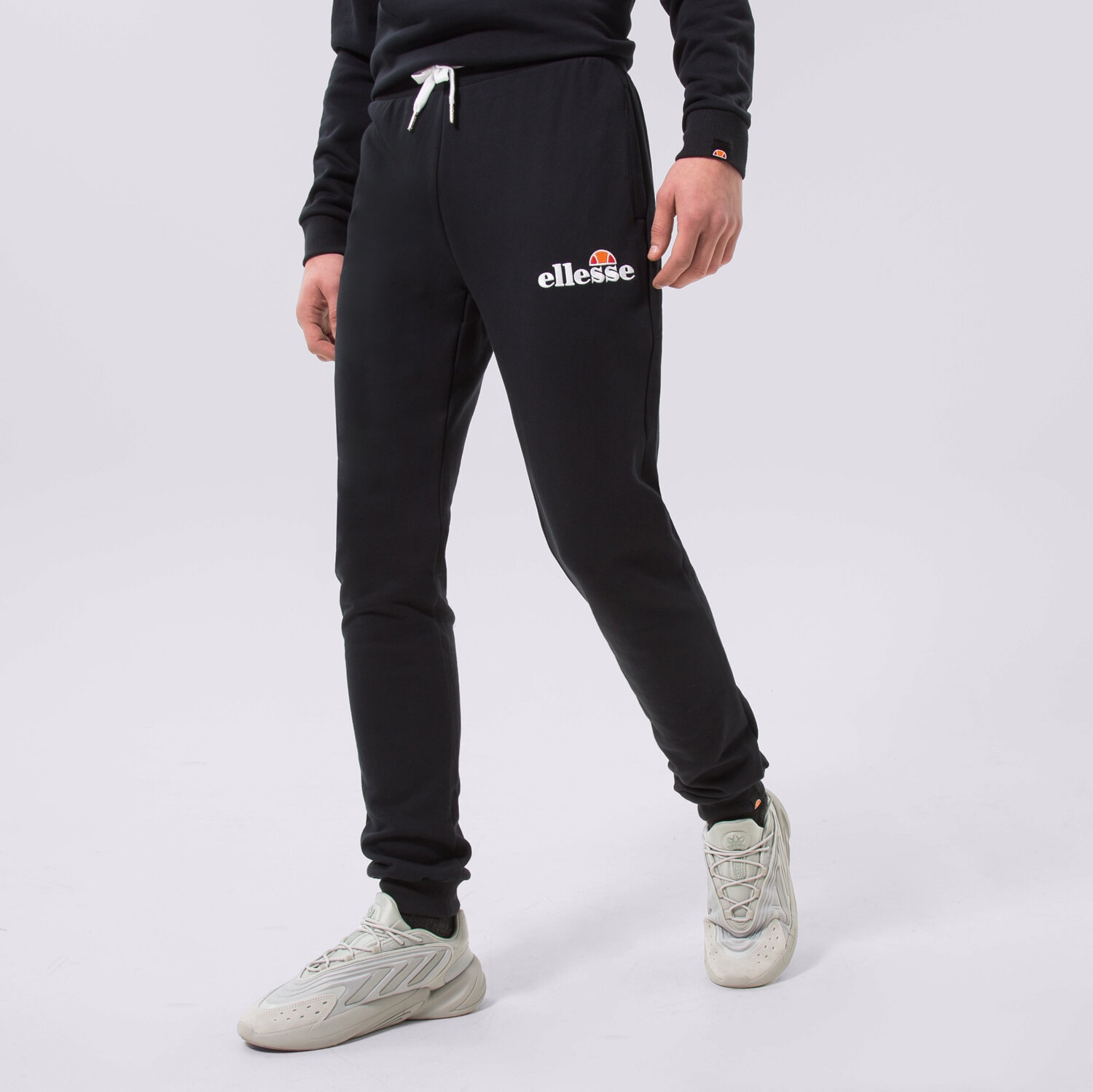 Moški hlače ELLESSE HLAČE NIORO BLK SHS08783011 črna