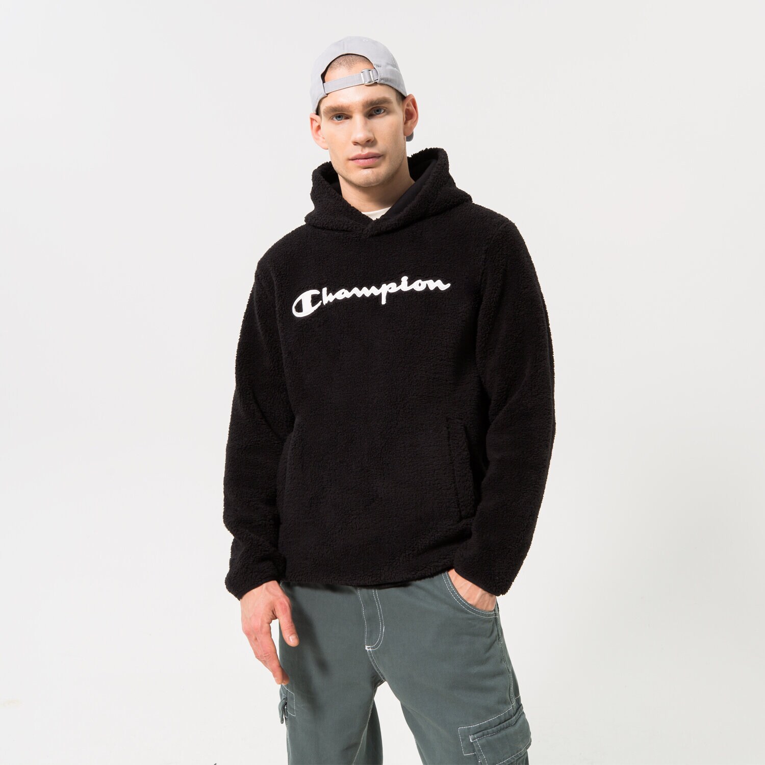 Moški pulover CHAMPION JOPICA S KAPUCO HOODED MAJICA 214973KK002 črna