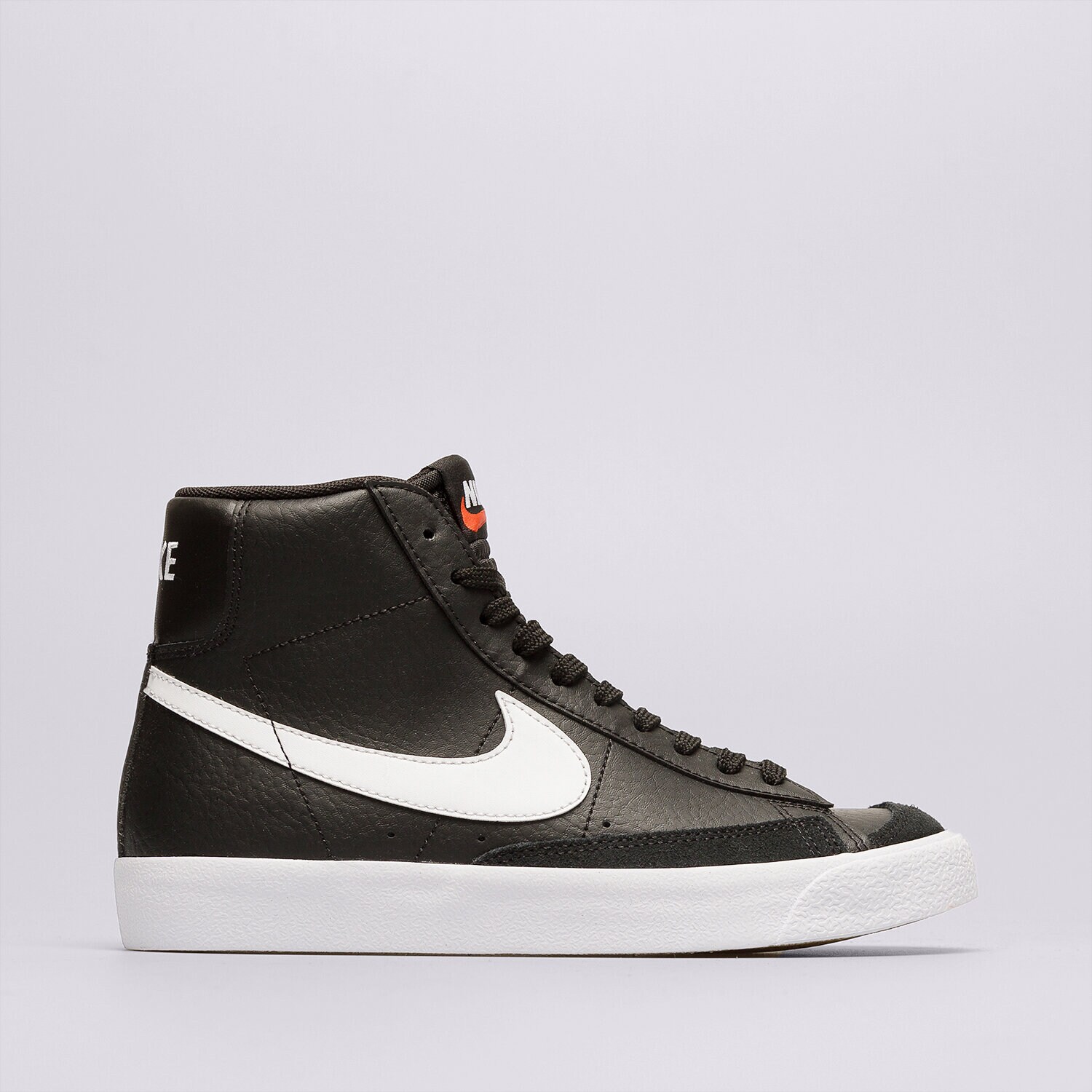 Otroški superge NIKE BLAZER MID '77 BG DA4086-002 črna