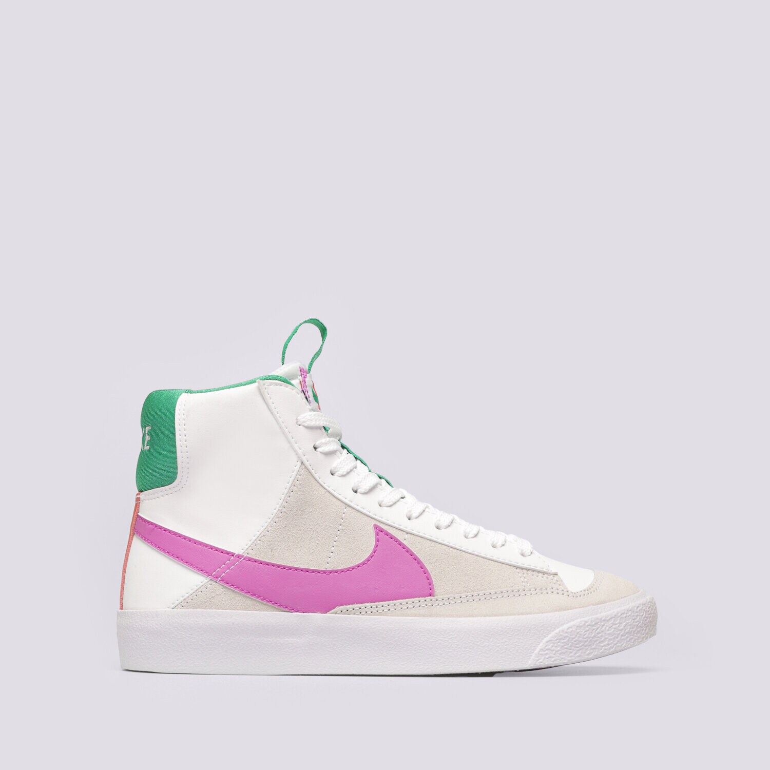 Otroški superge NIKE BLAZER MID '77 SE D DQ6084-101 bela
