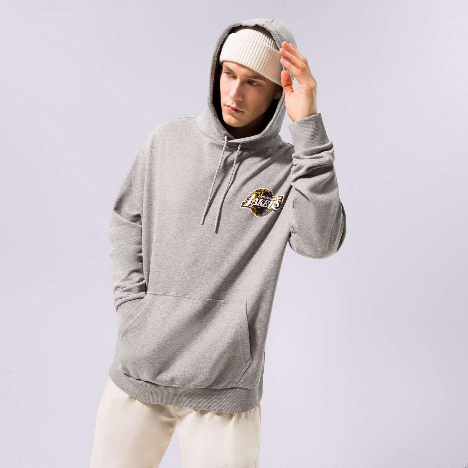 Moški pulover NEW ERA JOPICA S KAPUCO INFILL TEAM LOGO LAKERS LOS ANGELES  60332147 siva
