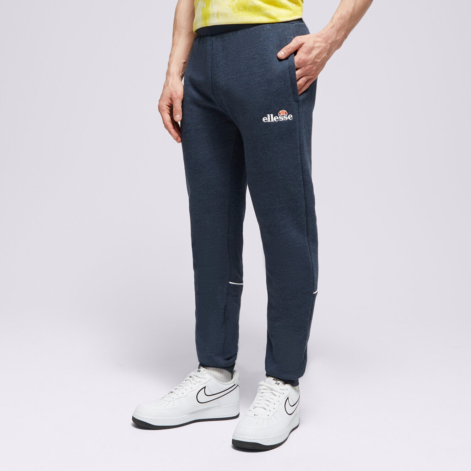ELLESSE HLA E ROACH JOGGER NVY MRL SJD11972430 Mo ki Barva mornarsko modra Modne Hla e Ellesse Obla ila Spletna trgovina Sizeer.si