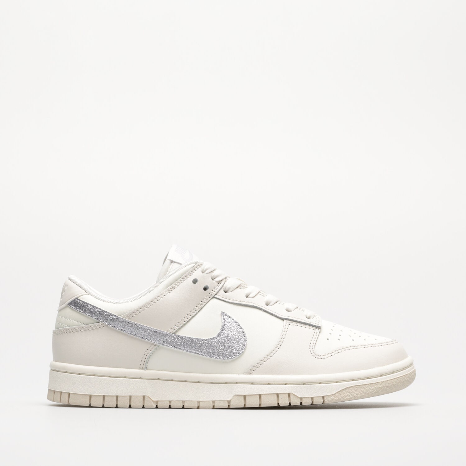 Ženske superge NIKE DUNK LOW ESS